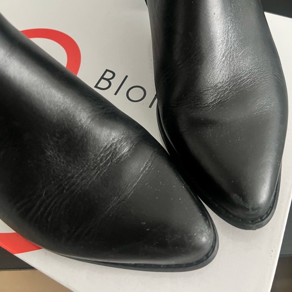Blondo Elvina Waterproof Black Leather Bootie - Picture 4 of 8